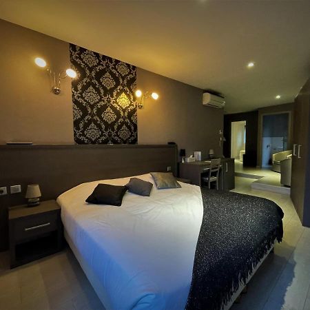 Hotel-Restaurant Des Voyageurs Le Cheylard Dış mekan fotoğraf