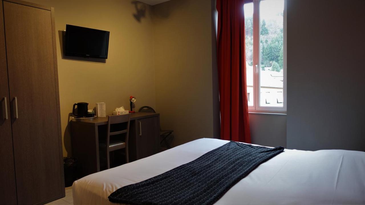 Hotel-Restaurant Des Voyageurs Le Cheylard Dış mekan fotoğraf