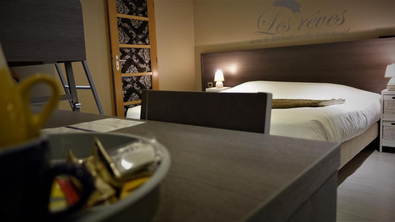 Hotel-Restaurant Des Voyageurs Le Cheylard Dış mekan fotoğraf