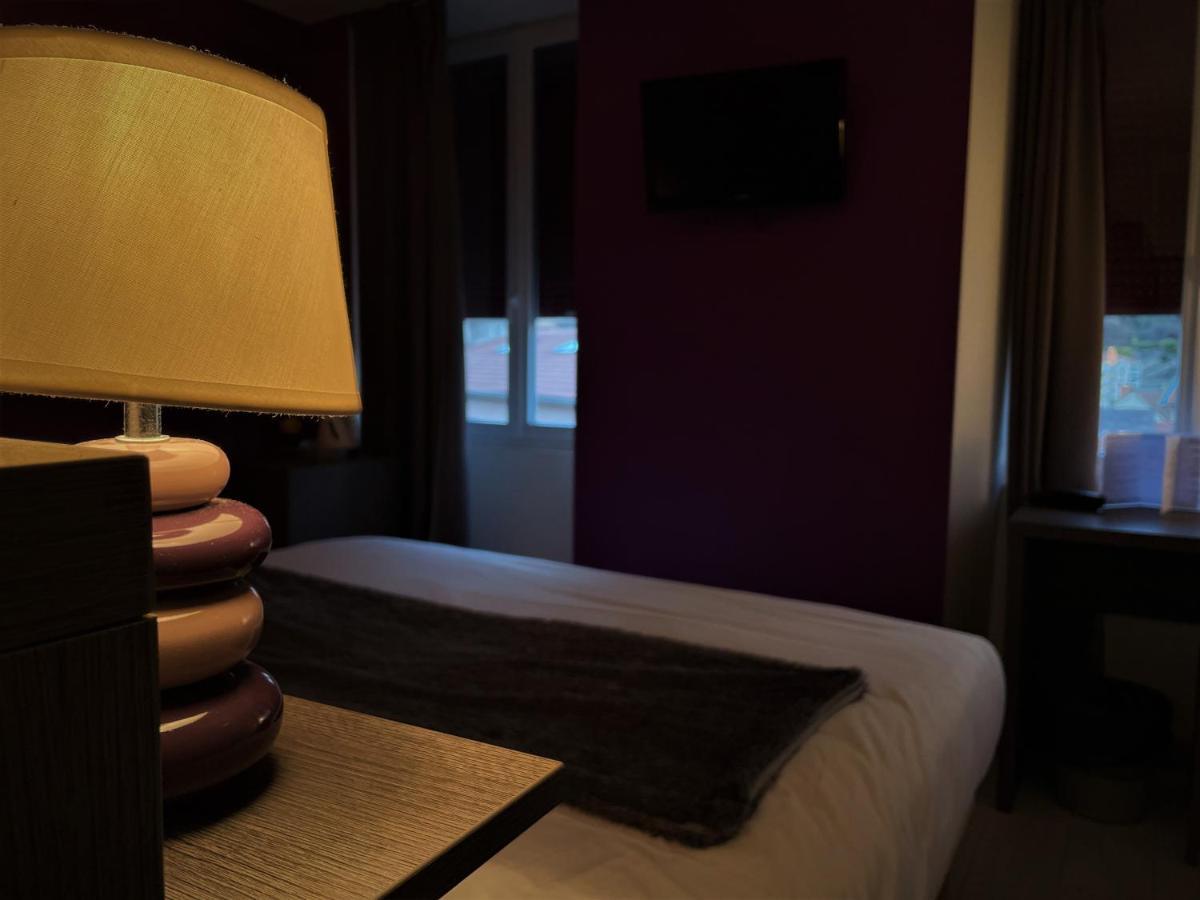 Hotel-Restaurant Des Voyageurs Le Cheylard Dış mekan fotoğraf
